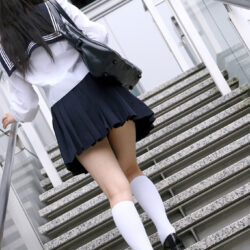 黒髪の高校生が騎乗位で突き上げられてる画像がマジエロ過ぎ[31枚]
