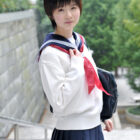 ショートカット黒髪の高校生が制服でエッチなおねだりしてるハメ撮り画像をうｐ[24枚]